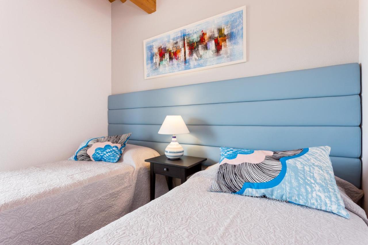 The Sun Hill Bed & Breakfast Lagos Room photo